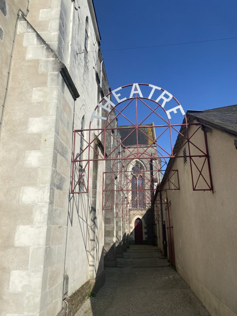 Vue entrée theatre